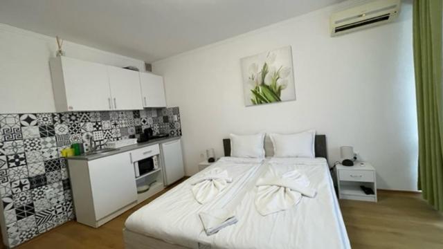 Chateau Del Mar C31A Studio Slăntjev Brjag Exteriör bild