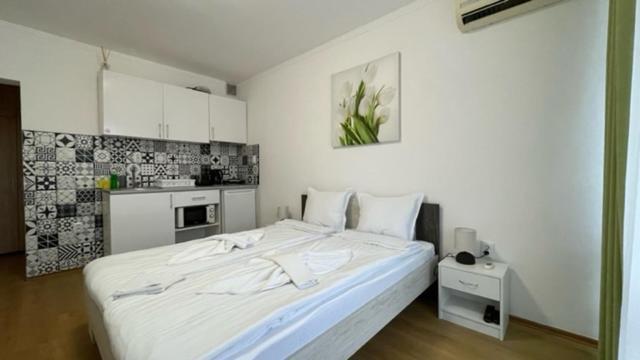 Chateau Del Mar C31A Studio Slăntjev Brjag Exteriör bild